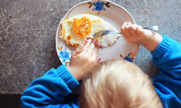 Κάνει τα παιδιά να τρώνε αυγό κάθε μέρα; 