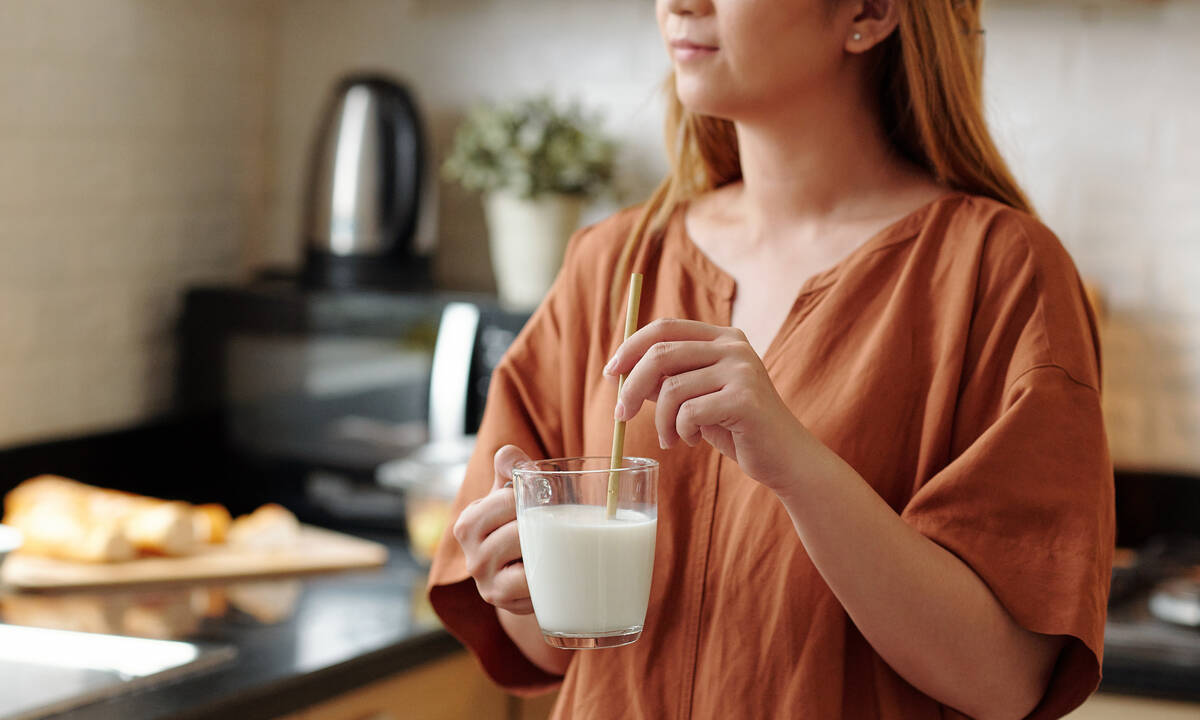 Διατροφή για μαμάδες: Το γάλα βοηθάει ή όχι στην απώλεια βάρους;