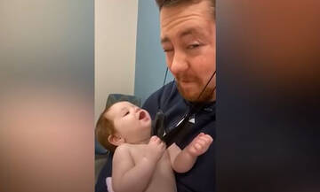 Οι αντιδράσεις μωρών όταν επισκέπτονται τον παιδίατρο είναι απολαυστικές