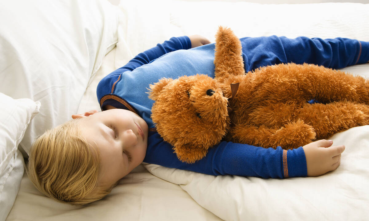 Ύπνος μέσα στη μέρα: Τα οφέλη στην ανάπτυξη των παιδιών και πλήρης οδηγός ανα ηλικία