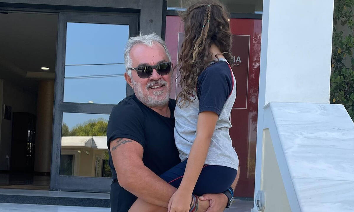Γιώργος Λύρας: Η κόρη του έκανε το πιο χαριτωμένο κοριτσίστικο χτένισμα 