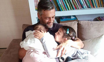 Στέλιος Κρητικός: Η νέα απίθανη σέλφι με τις κόρες του