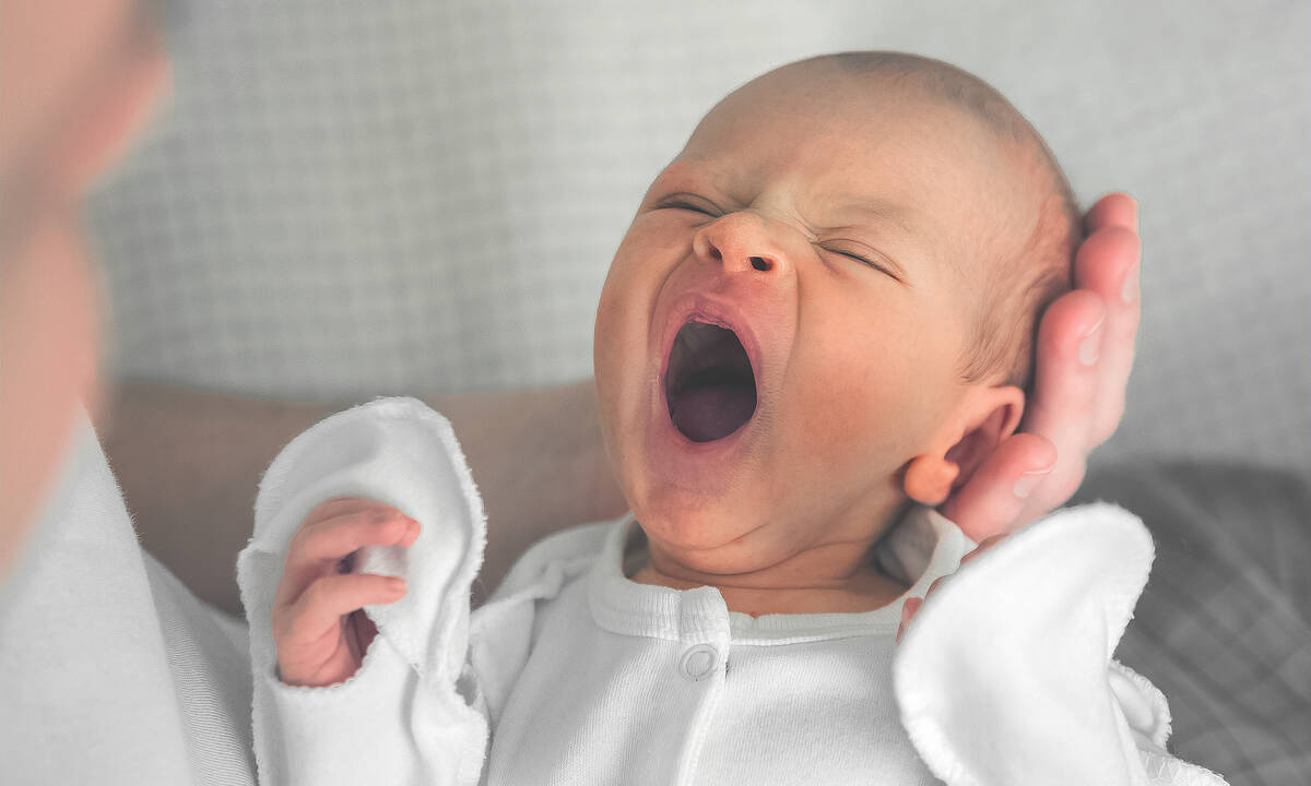 Θορυβώδης αναπνοή στο νεογέννητο: Όλα όσα πρέπει να γνωρίζετε