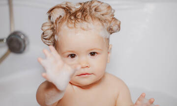 Πώς θα κάνετε μπάνιο ένα νεογέννητο, μωρό ή νήπιο