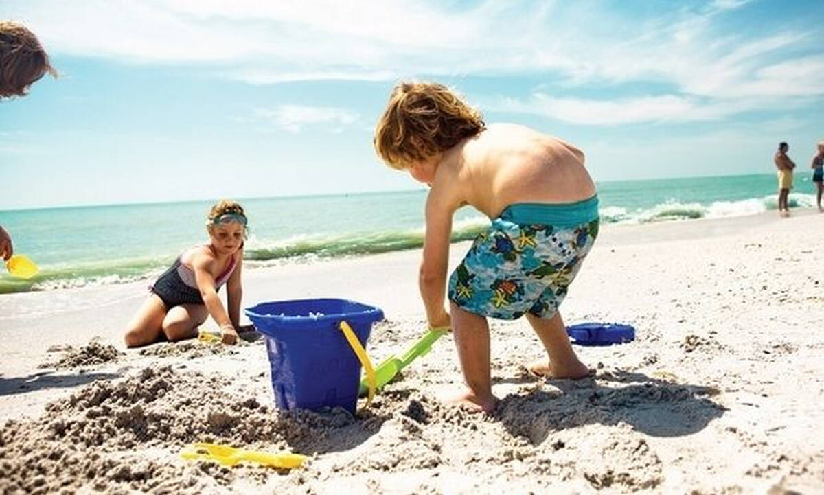  Καλοκαιρινές δραστηριότητες για παιδιά: Φτιάξτε το πιο επικό κάστρο στην άμμο (vid)