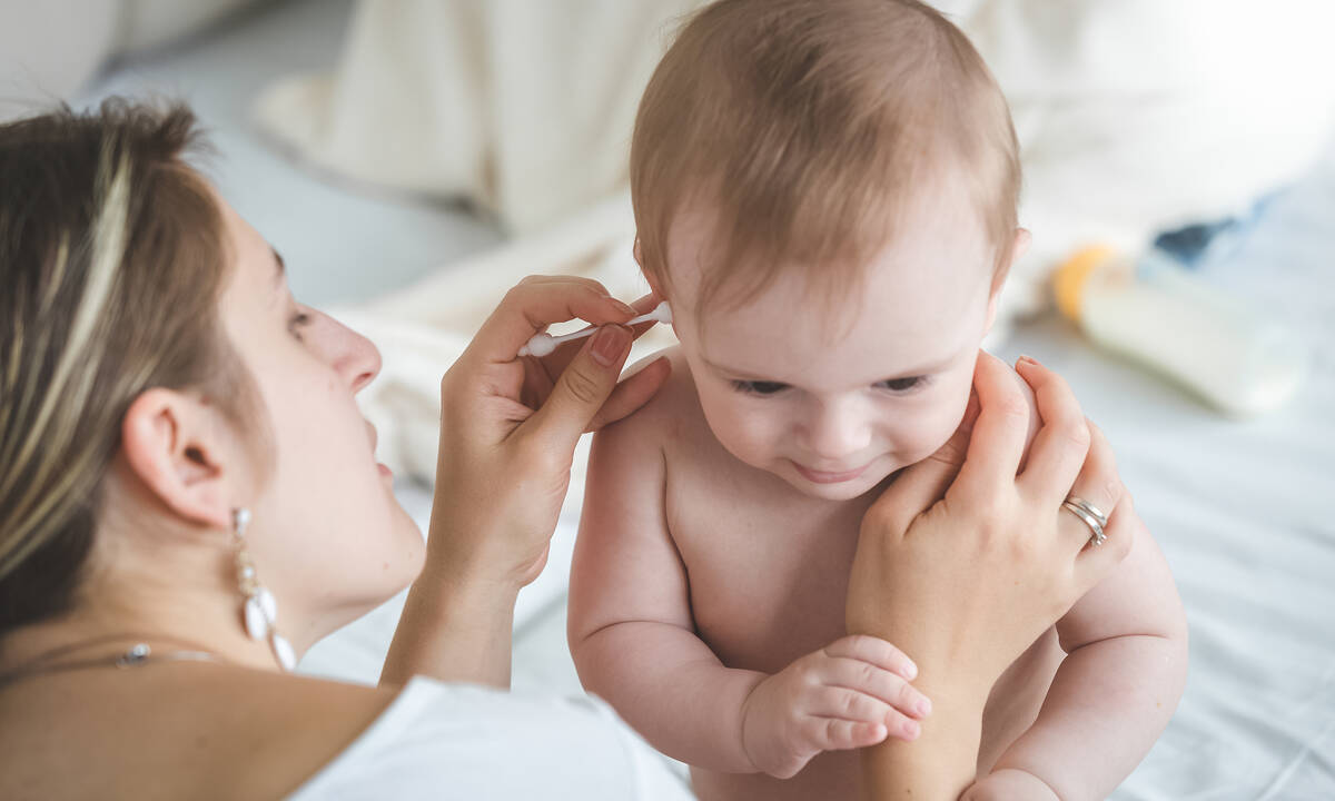 Κάθε πότε πρέπει να καθαρίζετε τα αυτιά του παιδιού